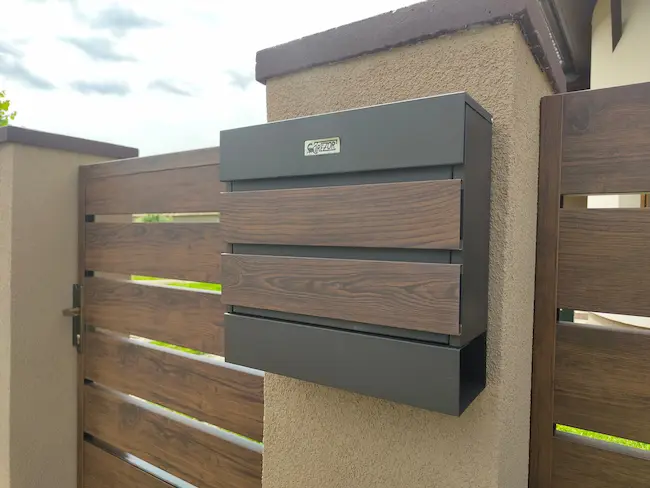 Famintás Postaláda