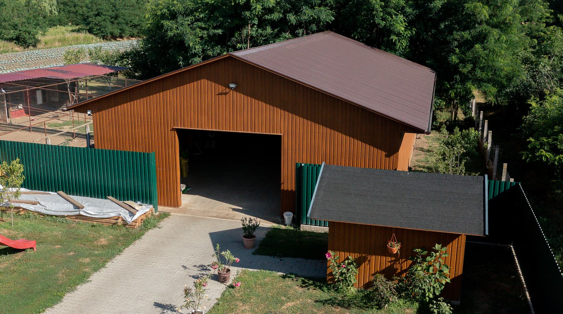 Aranytölgy KTR 8/175/1175 mm trapézlemez Aranytölgy KTR 8/175/1175 mm trapézlemez