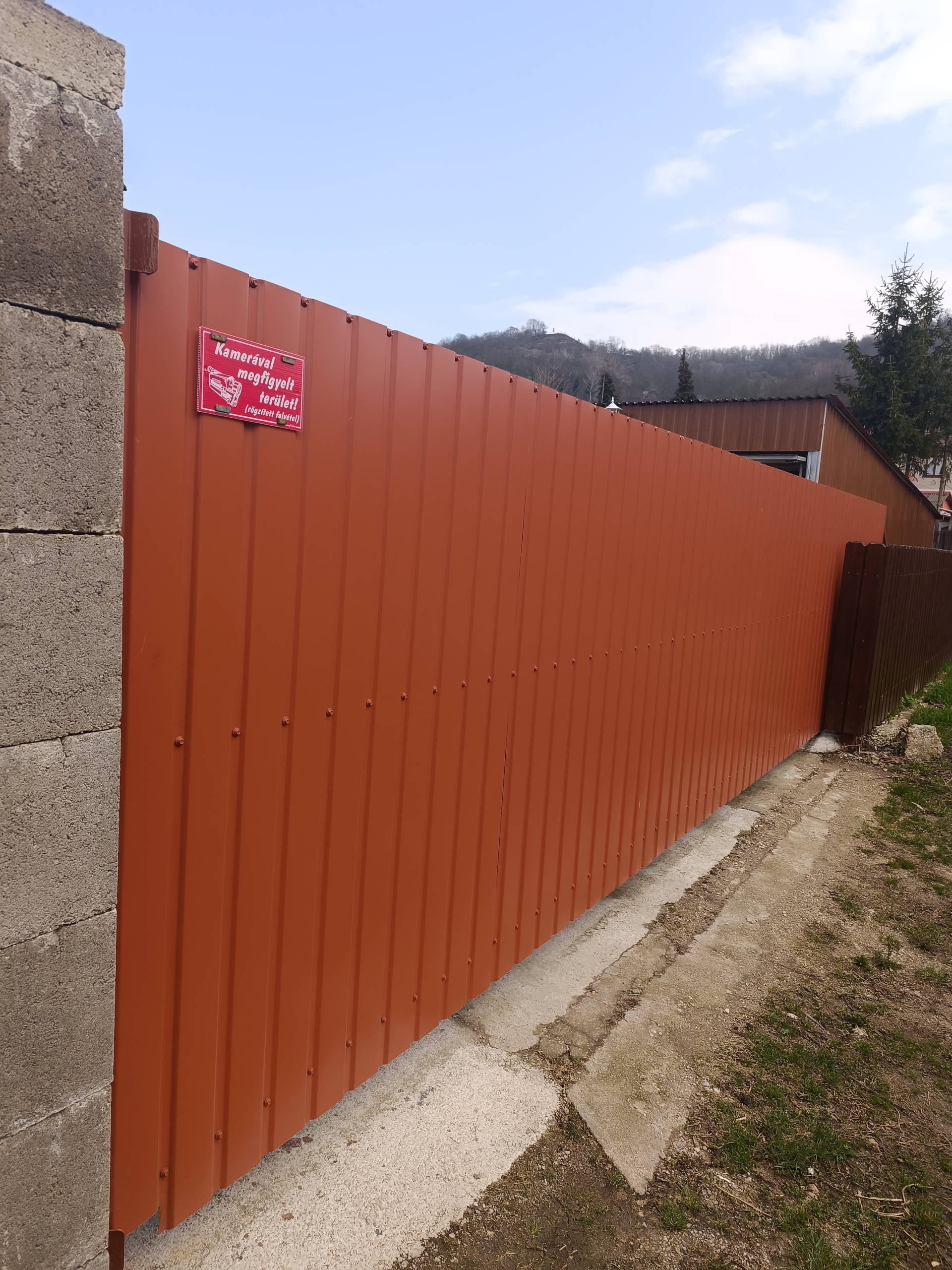 RAL 8004 KTR 8/175/1175 mm trapézlemez RAL 8004 KTR 8/175/1175 mm trapézlemez