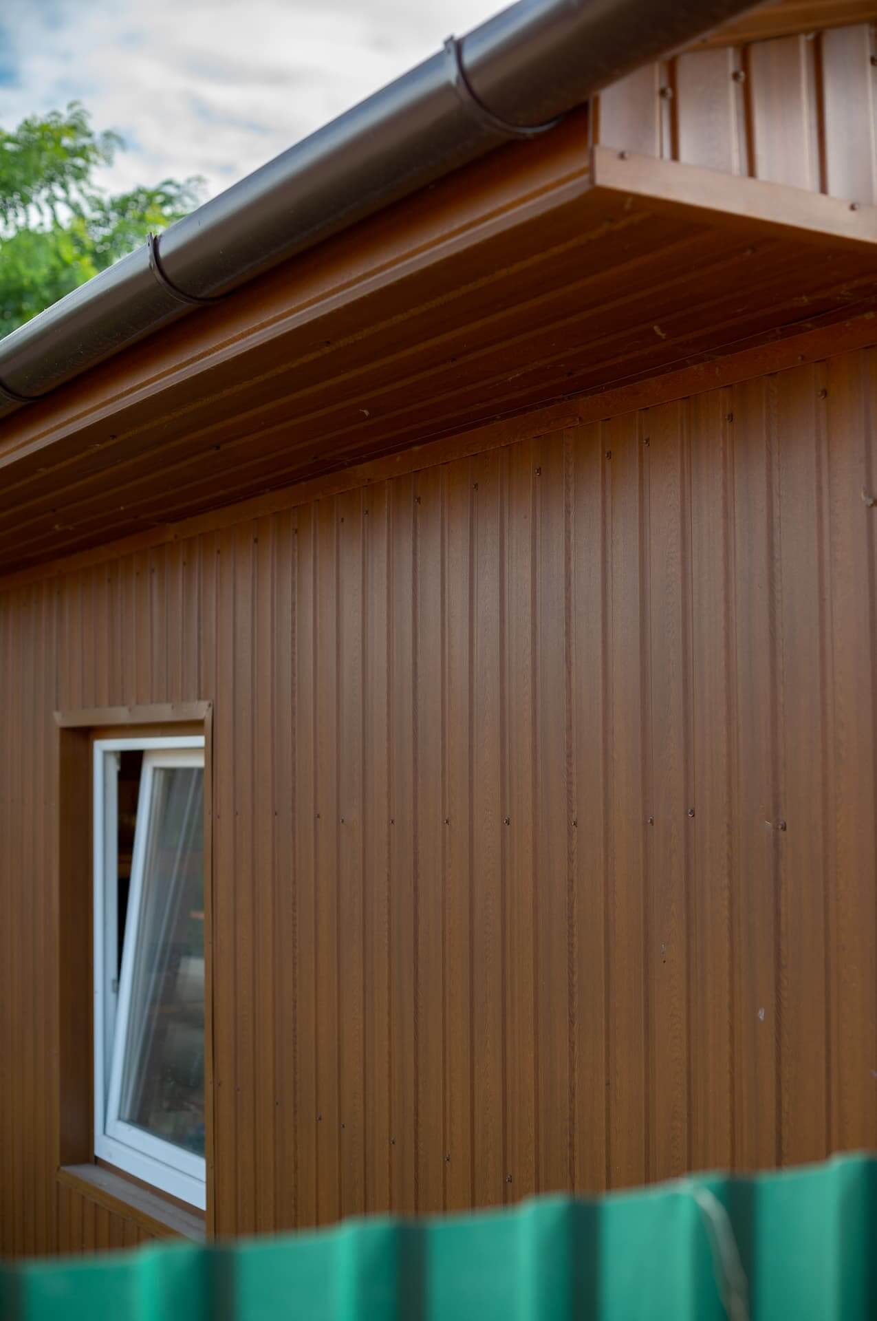 Aranytölgy KTR 8/175/1175 mm trapézlemez Aranytölgy KTR 8/175/1175 mm trapézlemez