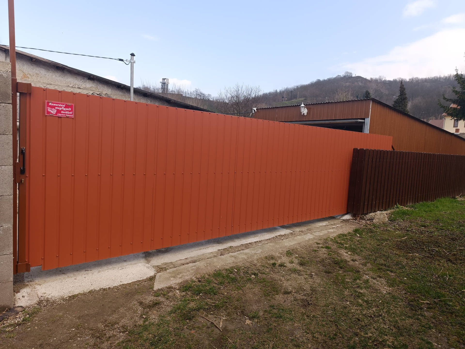 RAL 8004 KTR 8/175/1175 mm trapézlemez RAL 8004 KTR 8/175/1175 mm trapézlemez