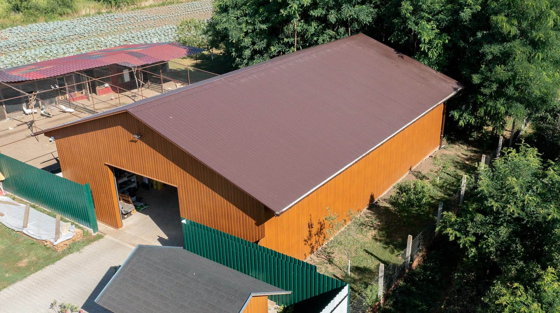 RAL 8017 matt KTR 20/135/1080 mm trapézlemez RAL 8017 matt KTR 20/135/1080 mm trapézlemez